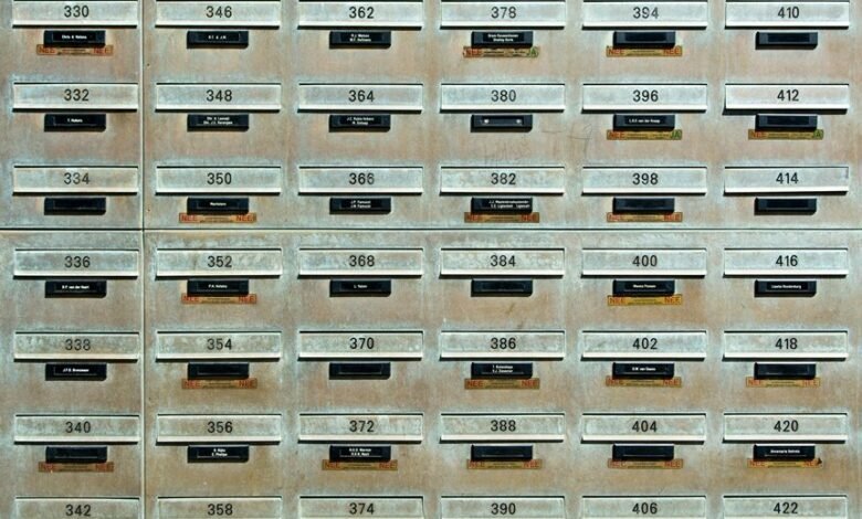 search hotline phone numbers